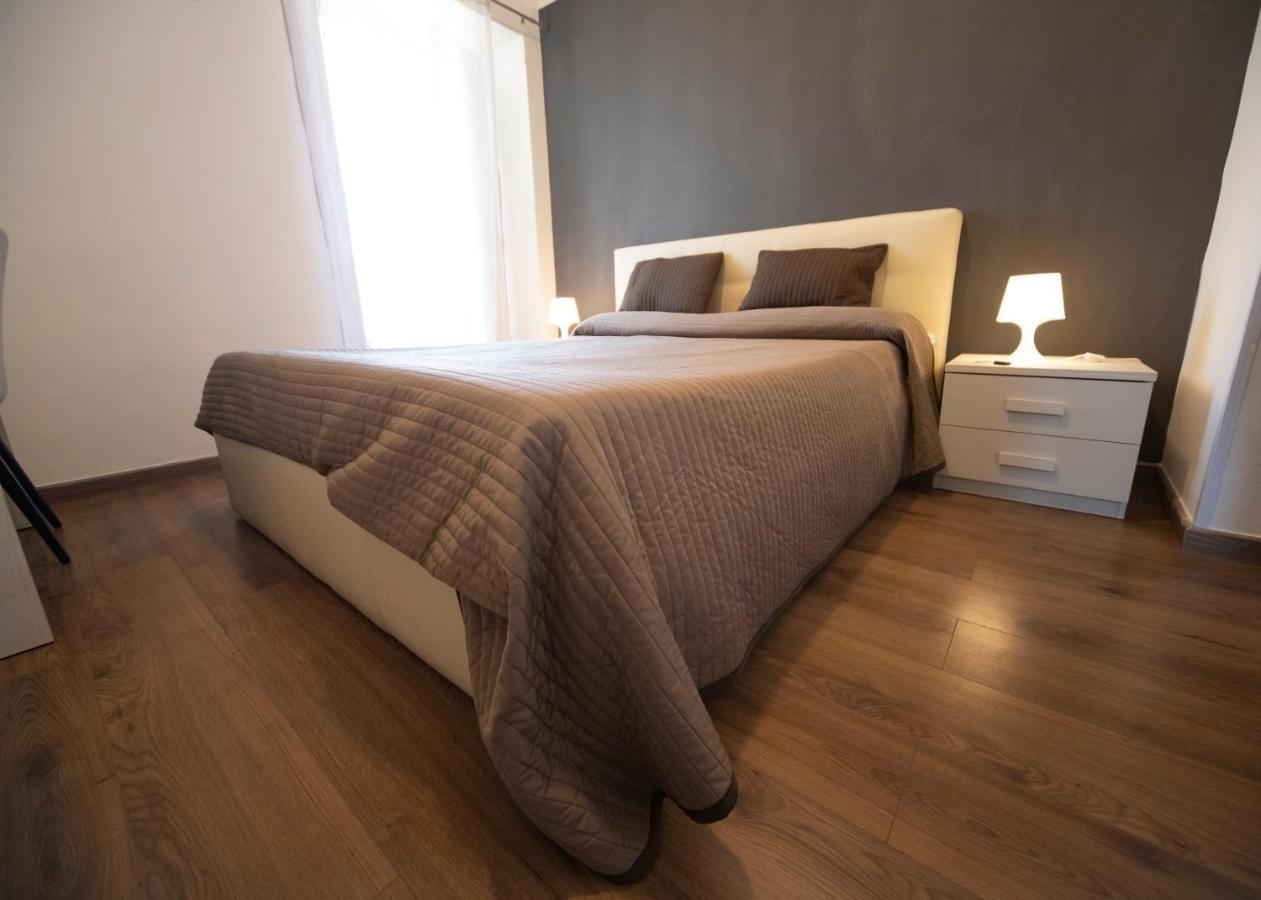 Zurria Rooms คาตาเนีย ภายนอก รูปภาพ